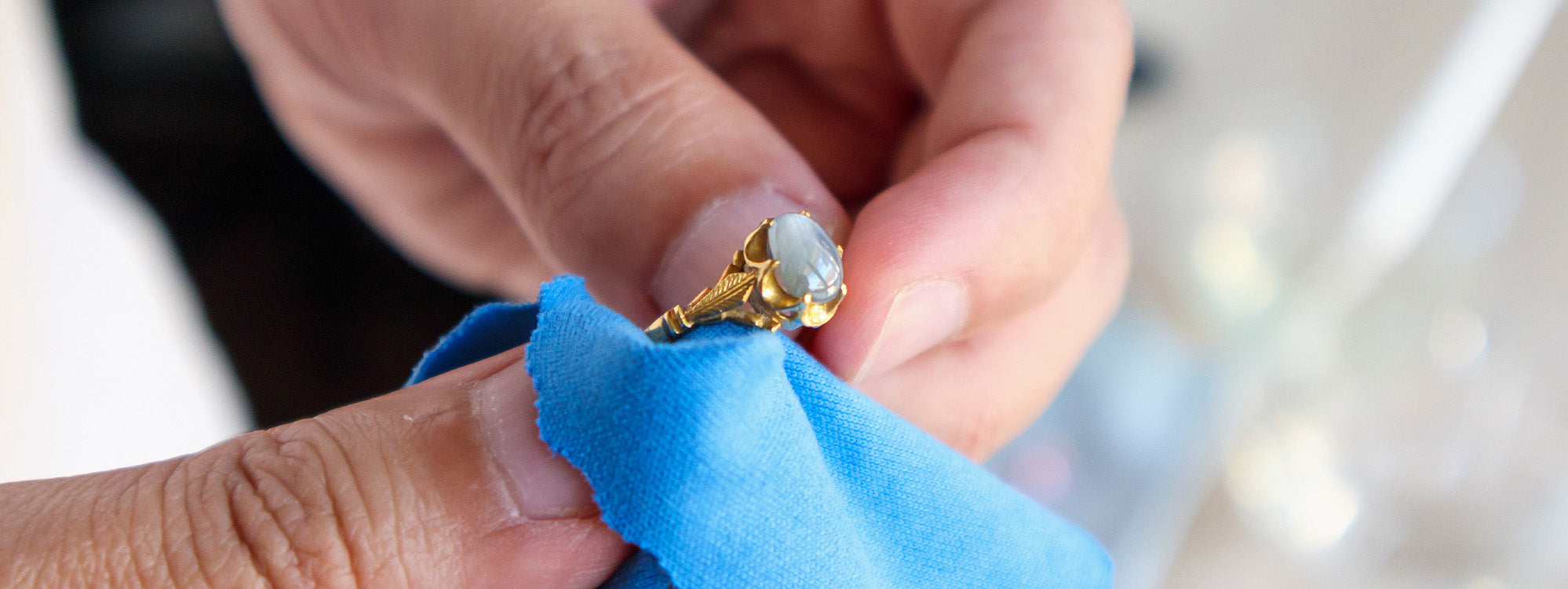 How To Clean Gold-Plated Jewelry When Tarnished