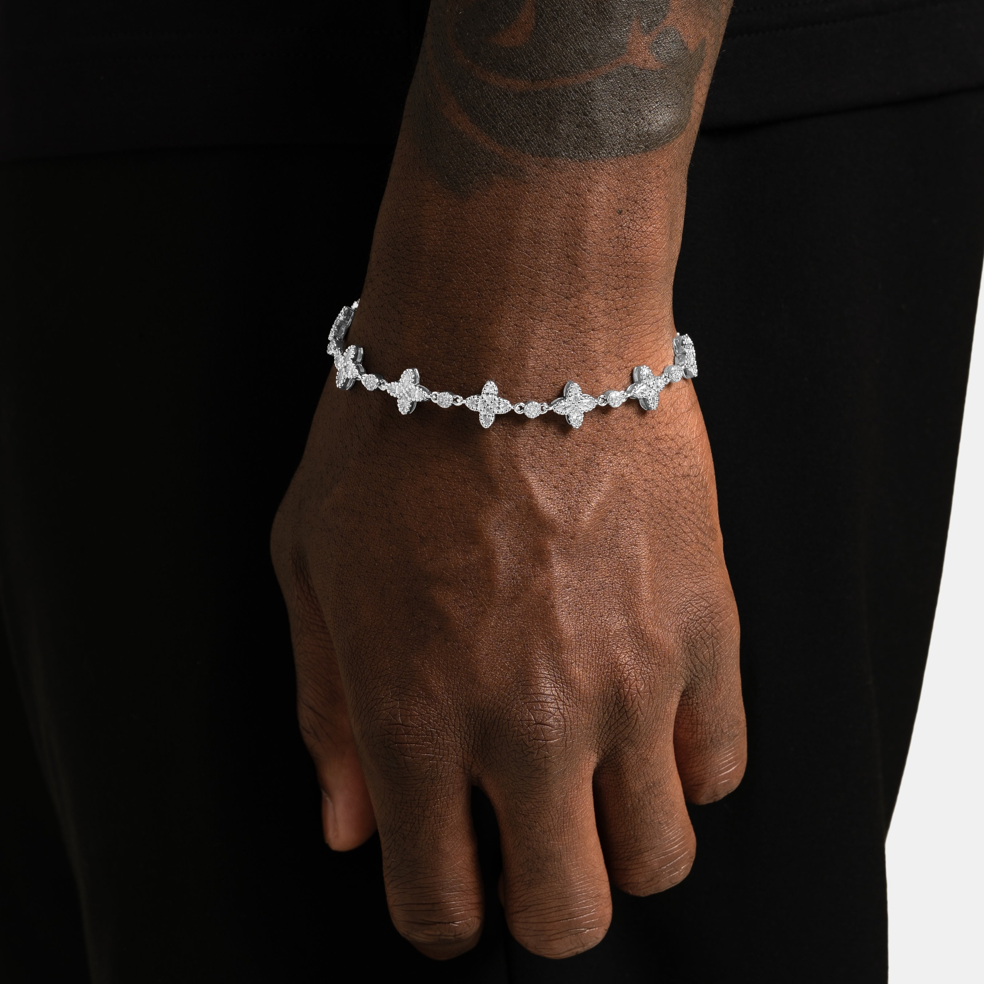 Starlit Clover Bracelet - 6 ICE