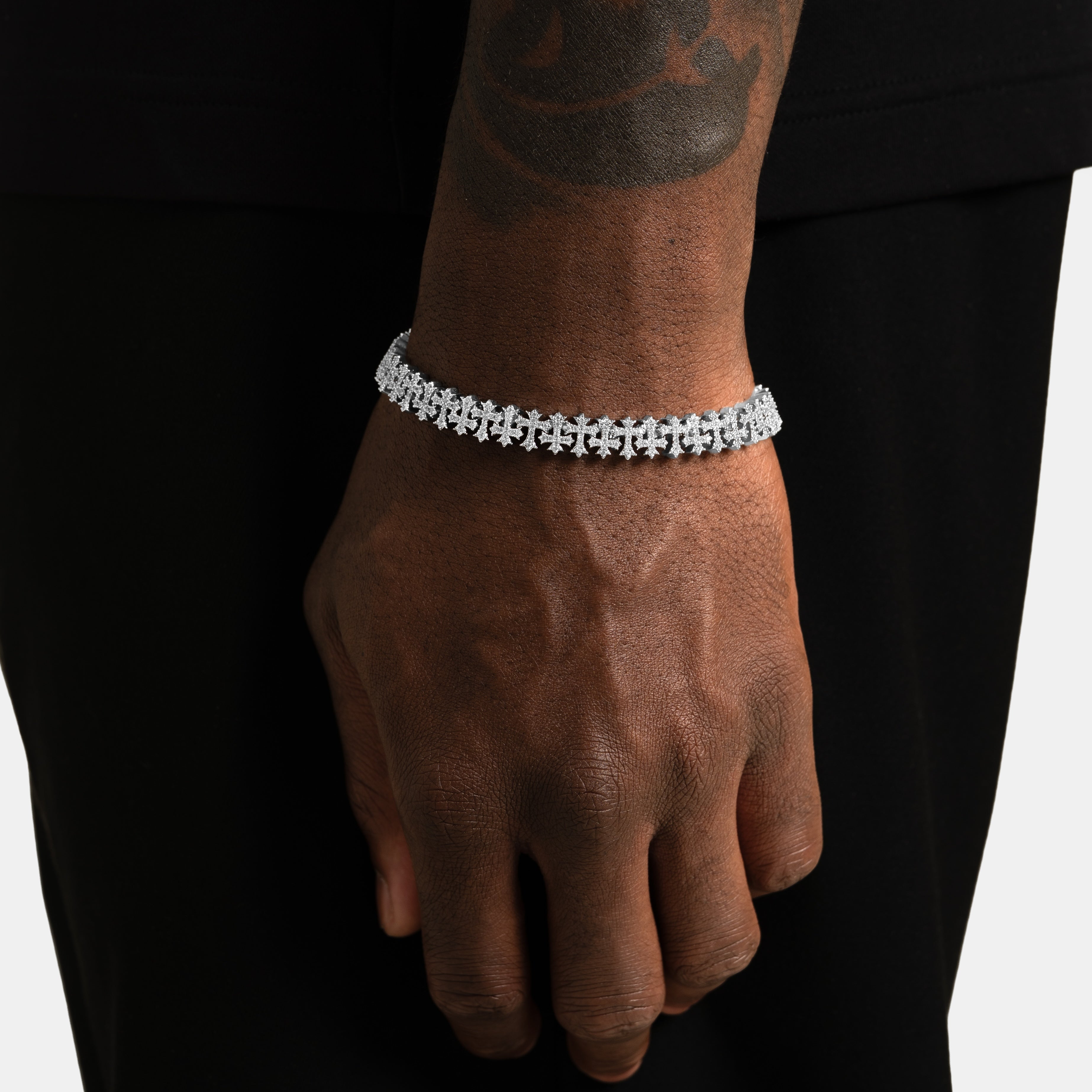 Diamond Cross Pattern Bracelet - 6 ICE