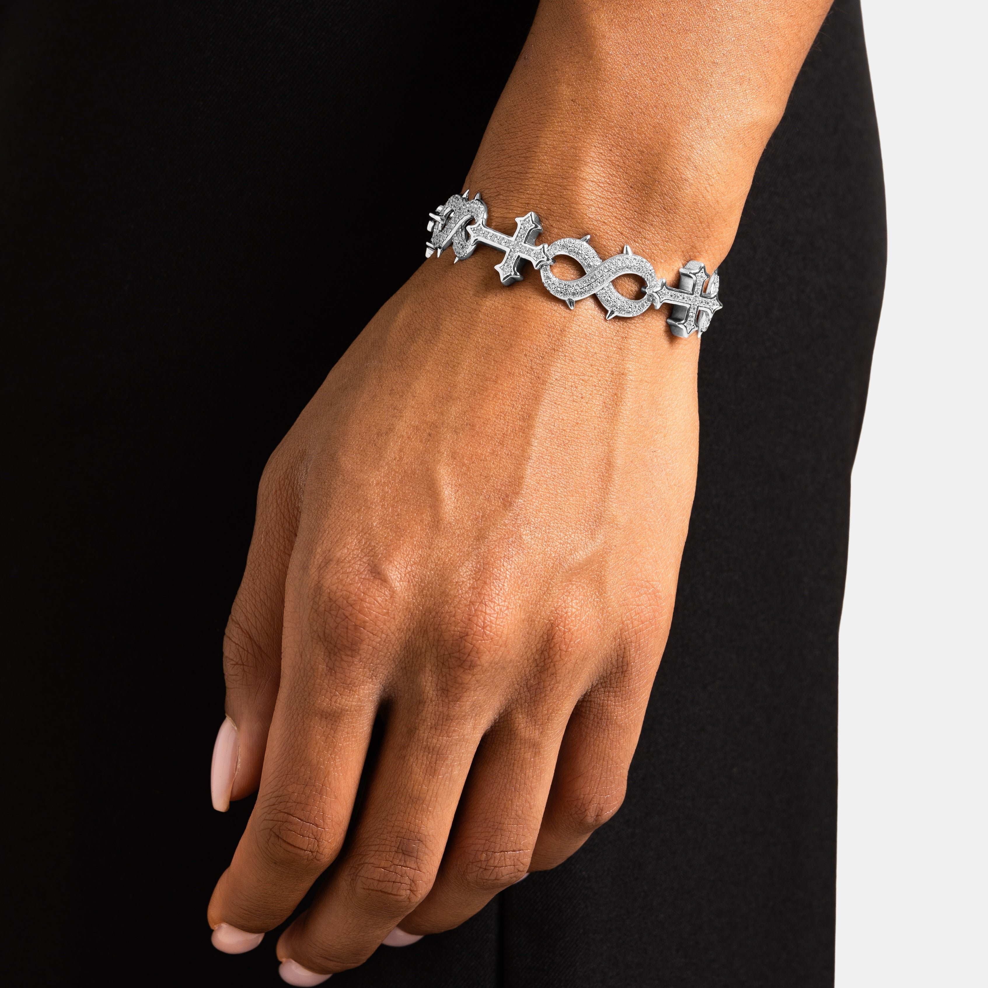 Eternal Cross Link Bracelet - 6 ICE