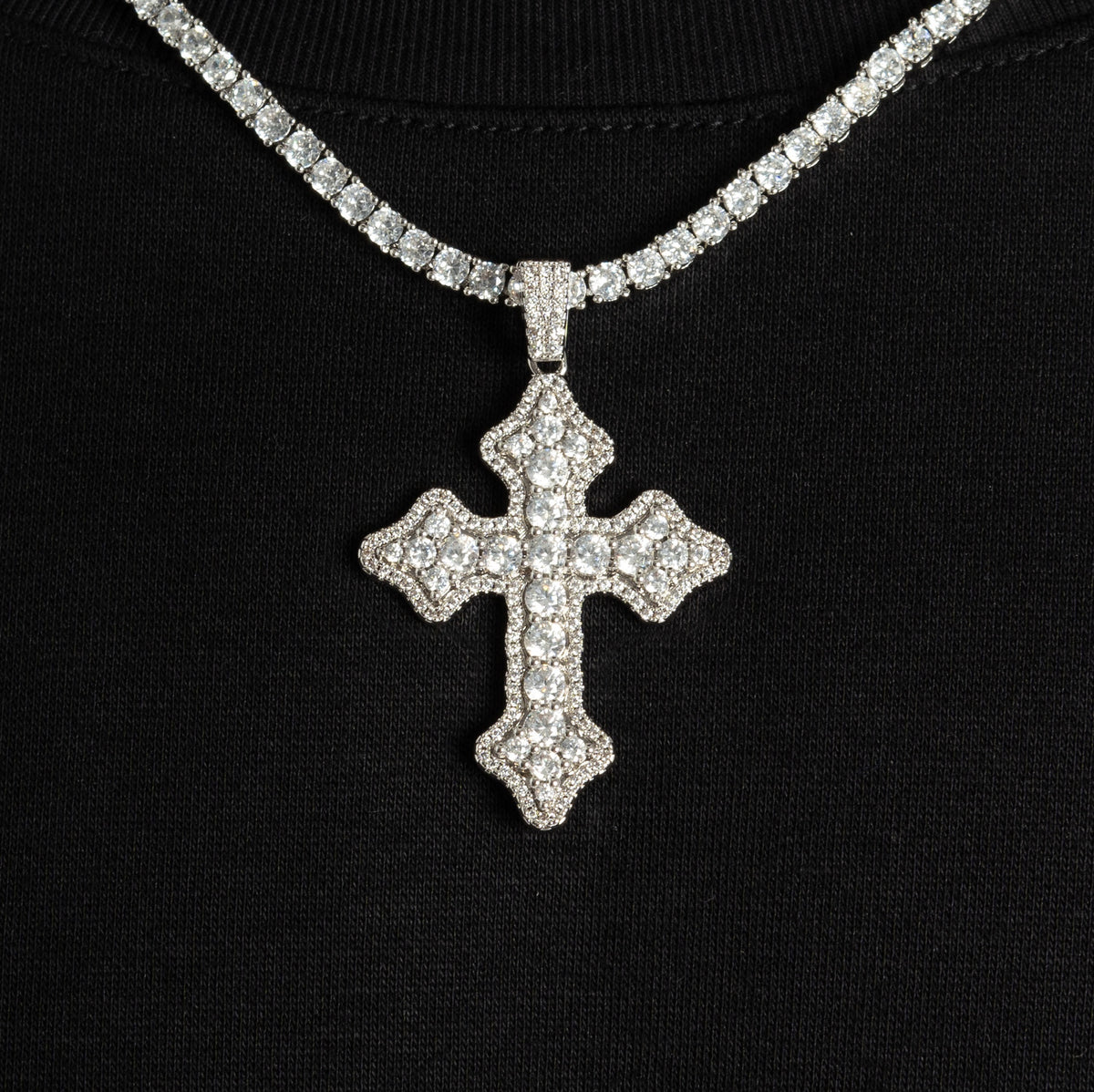 Clustered Cross Pendant S925 Moissanite