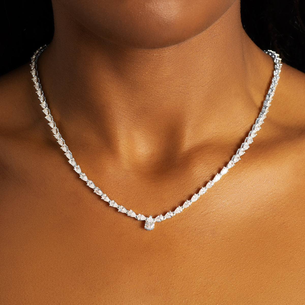 Pearcut Centered Tennis Chain White Gold