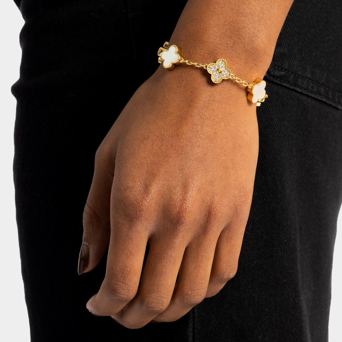 Mother of Pearl Iced Clover Bracelet 18k Gold