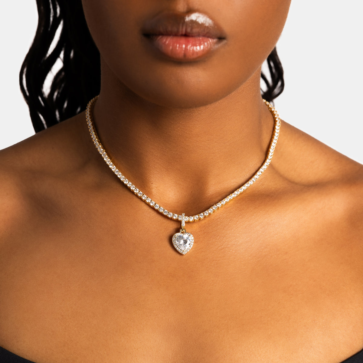 Clustered Heart Cut Pendant Gold