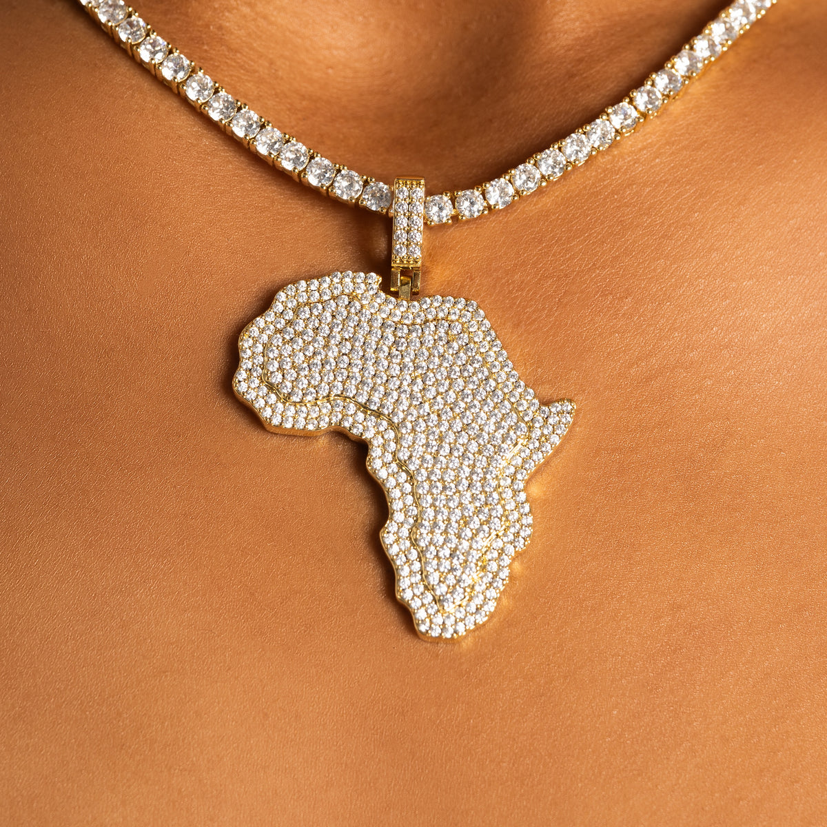 Africa Pendant Gold