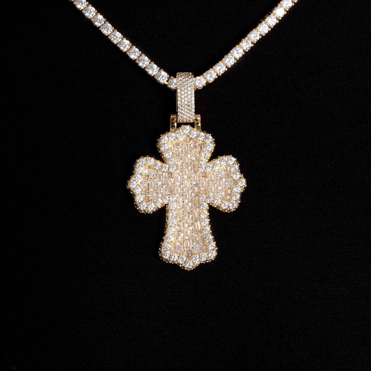 Baguette Cross Pendant 18k Gold