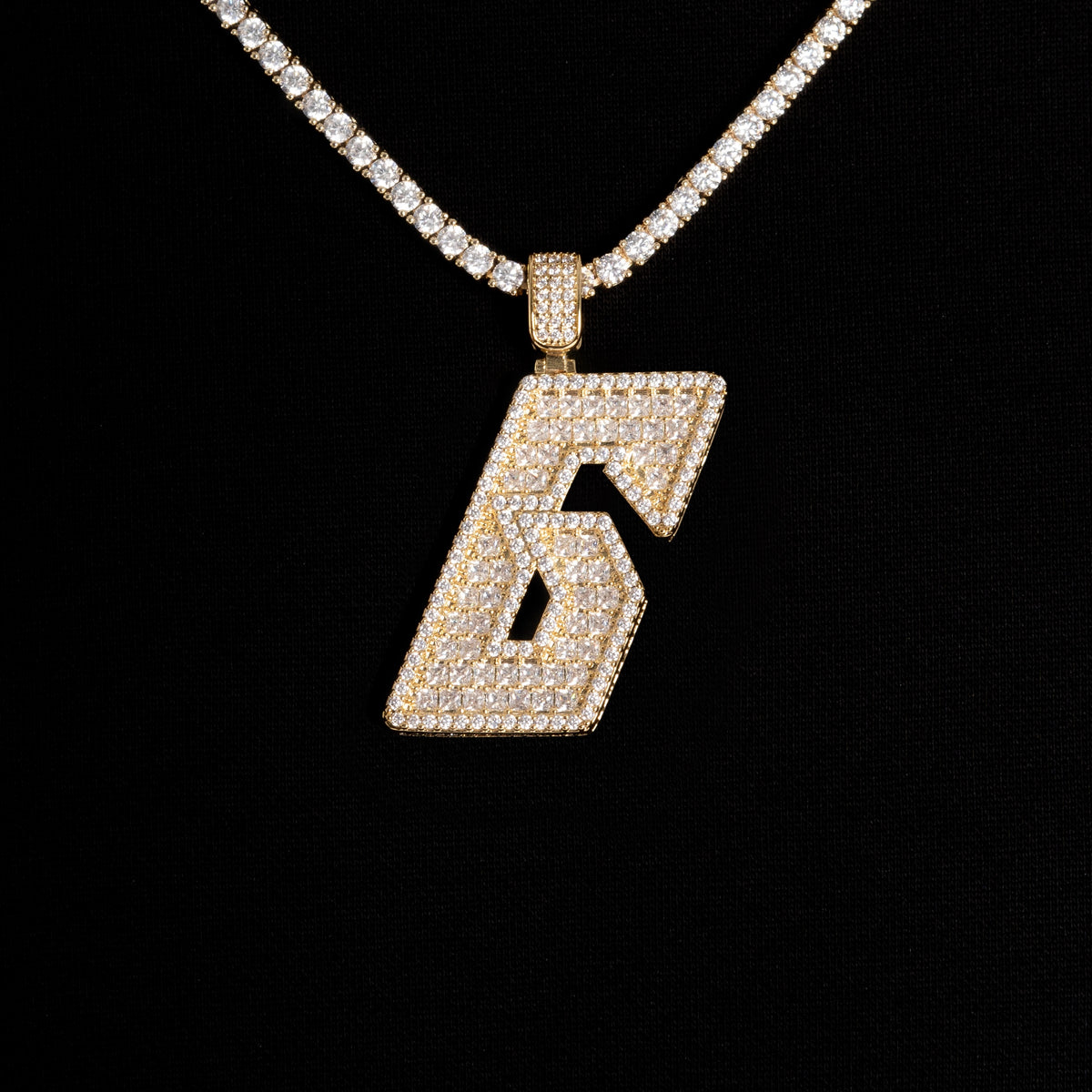 The 6 Pendant 18k Gold