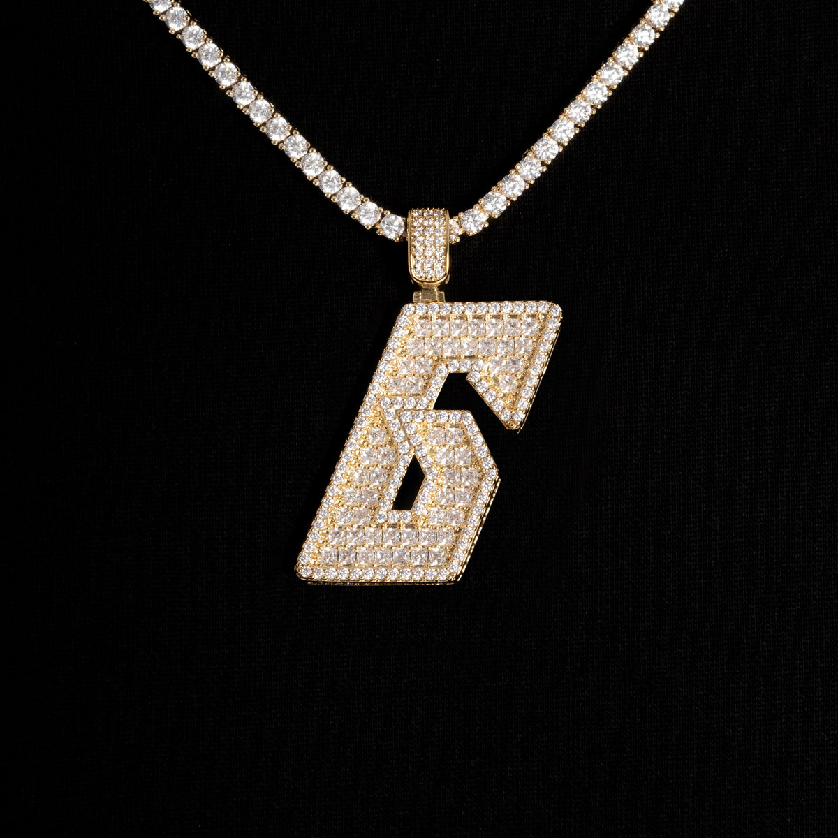 Baguette Six Pendant 18k Gold