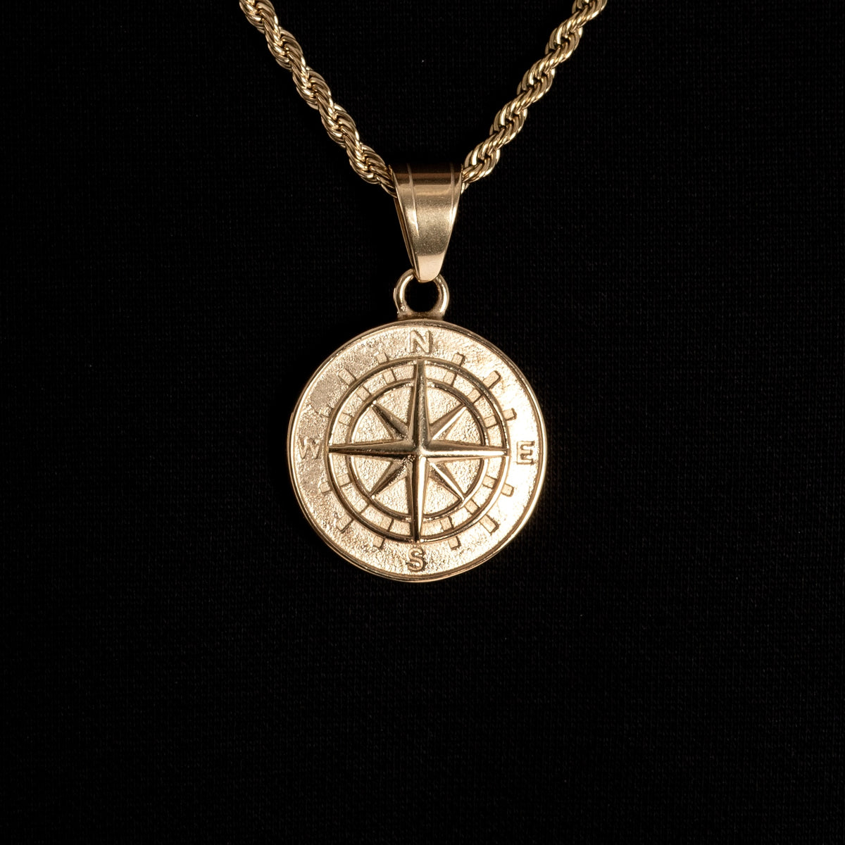 Compass Pendant 18k Gold