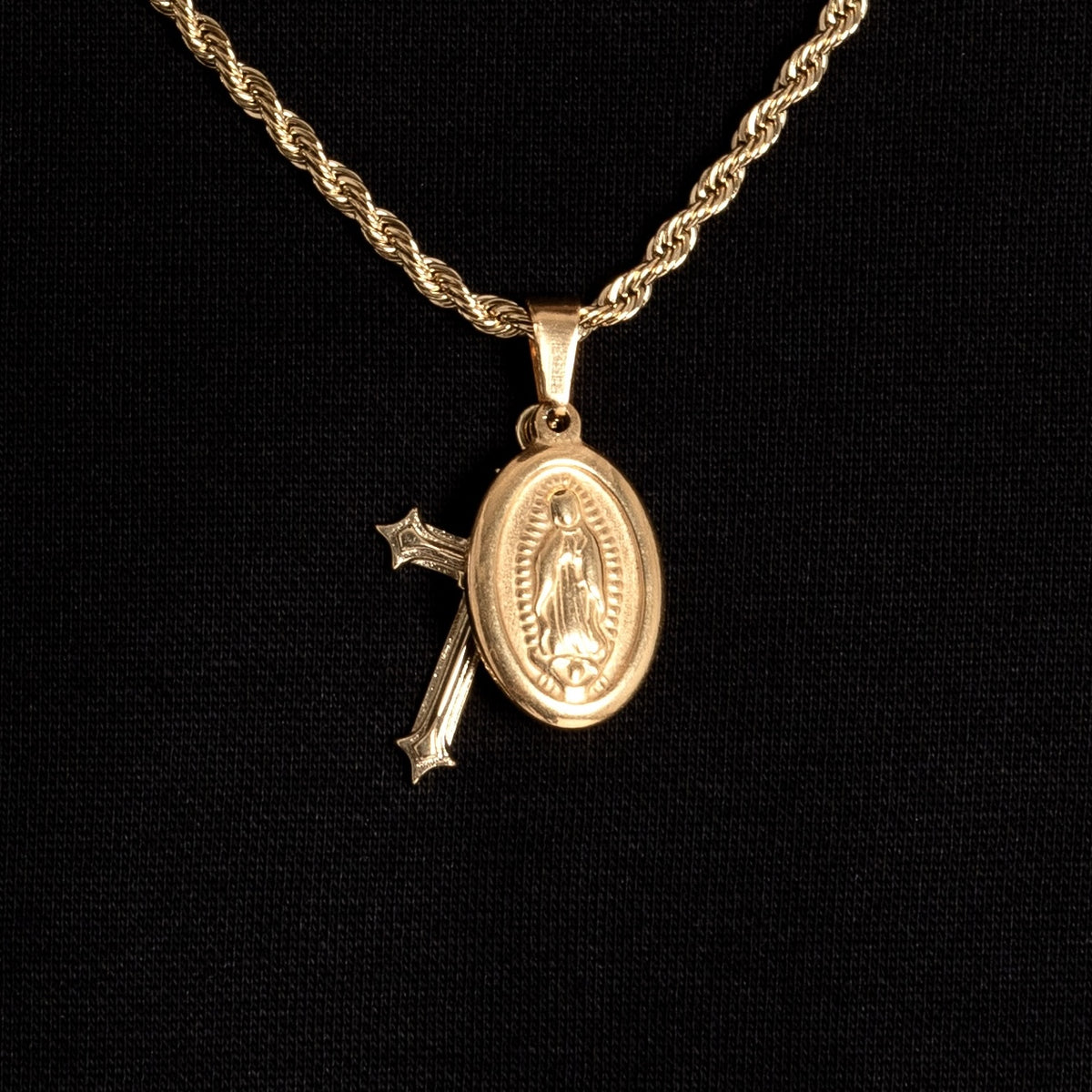 St.Mary & Cross Pendant 18k gold