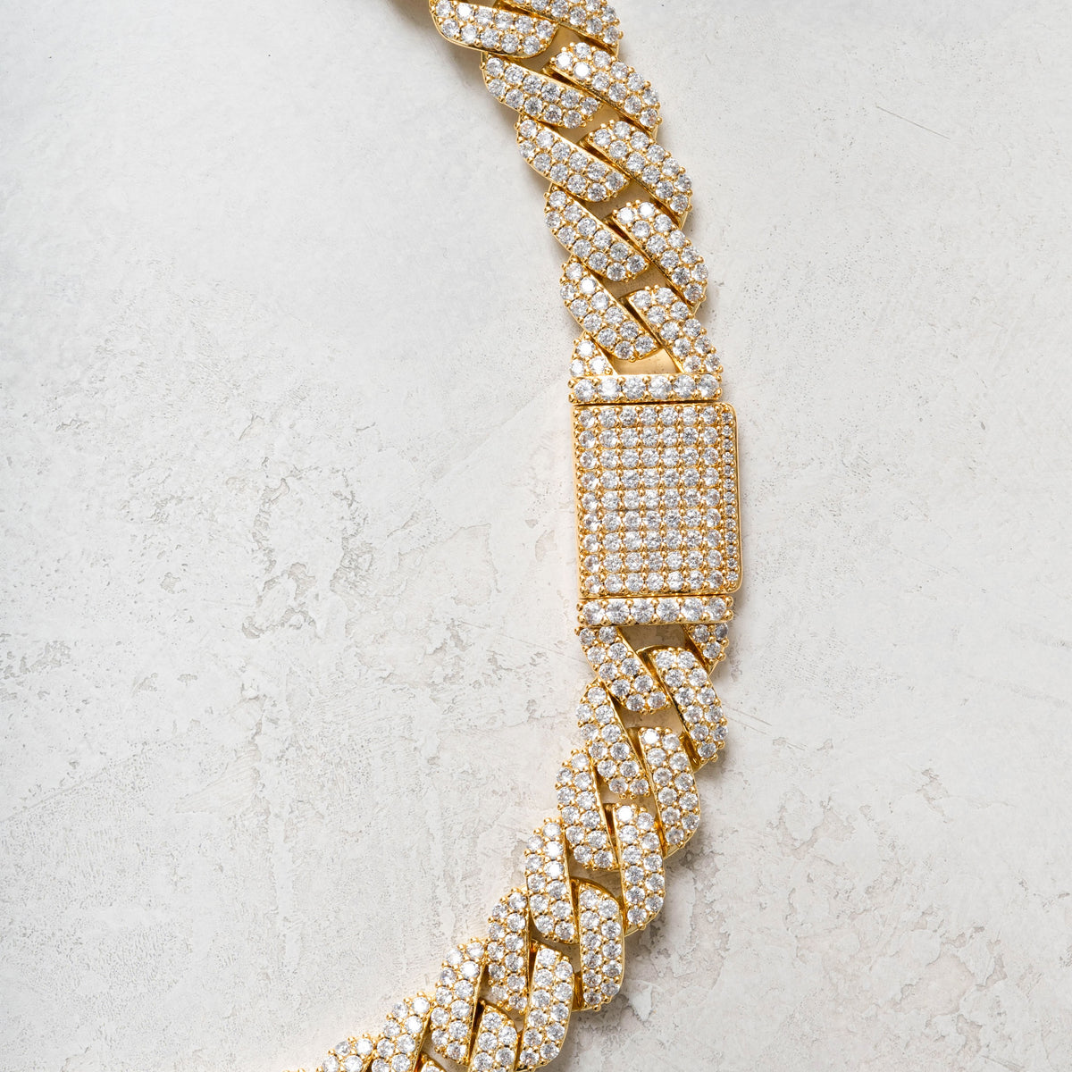 15mm Prong Cuban Chain Gold