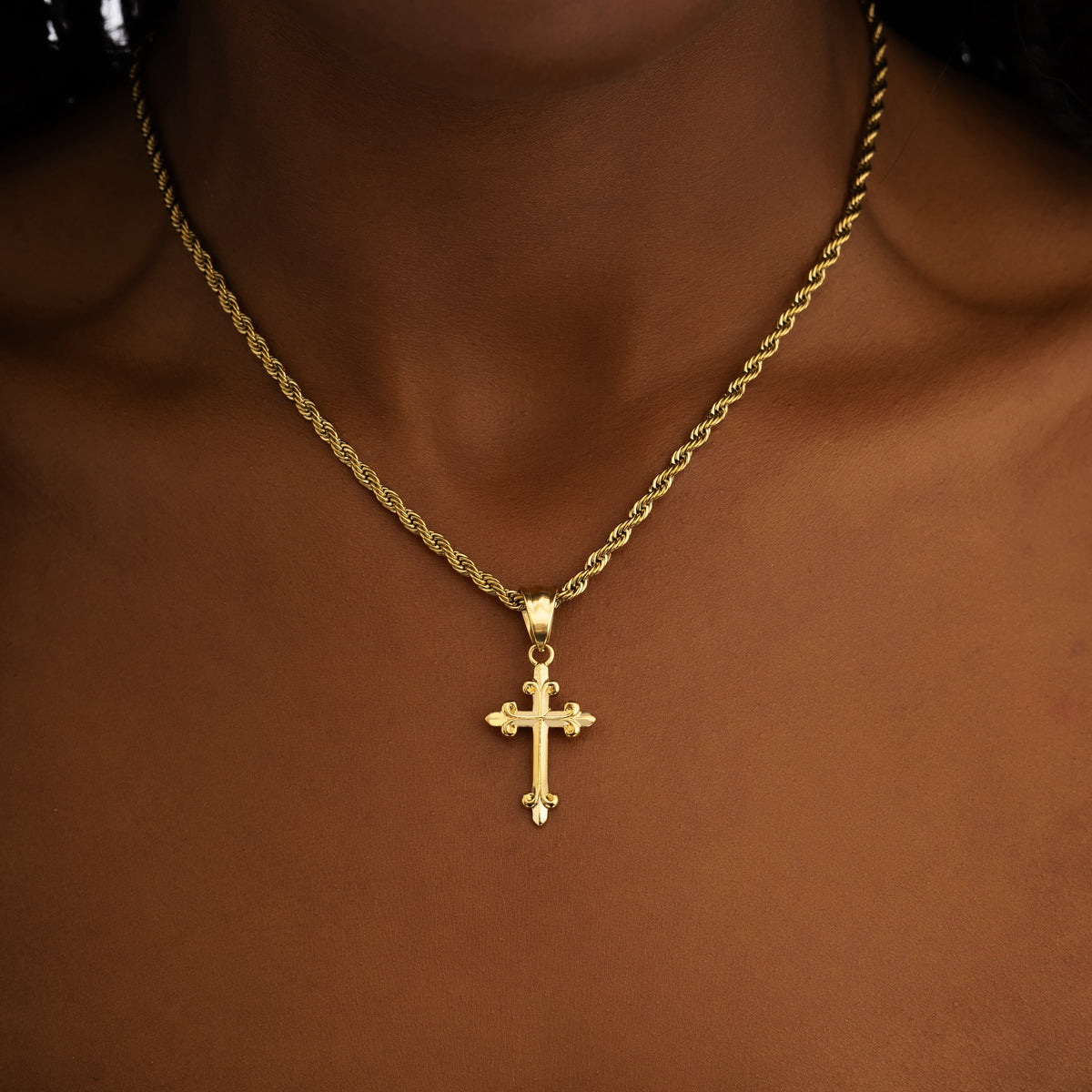 Floral Cross Pendant 18k Gold