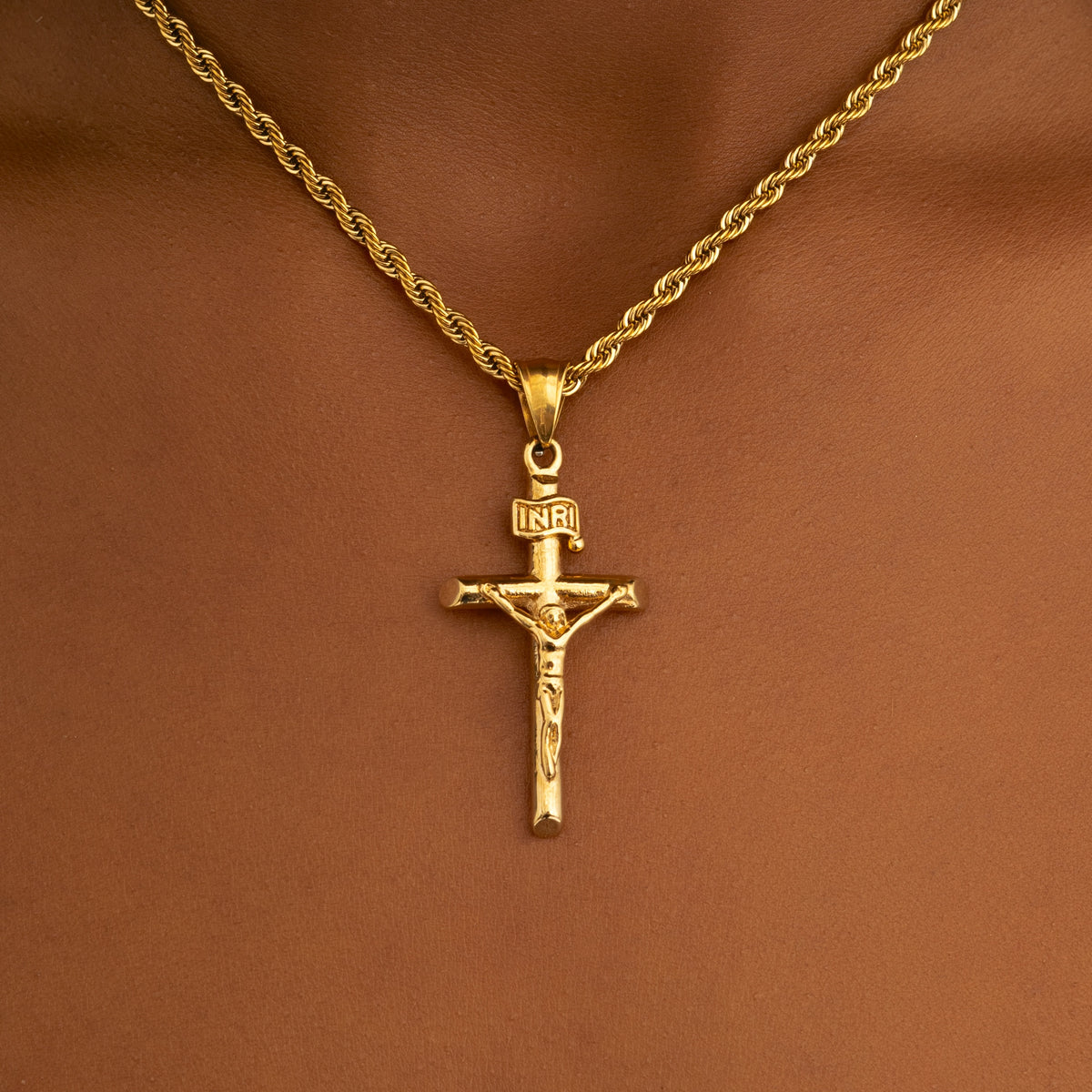 Crucifix Pendant 18k Gold