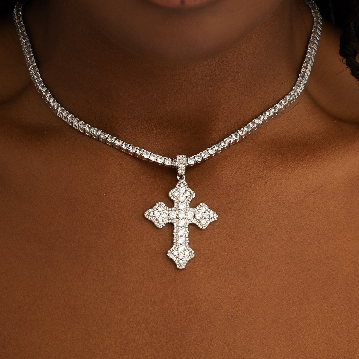 Clustered Micro Cross Pendant White Gold