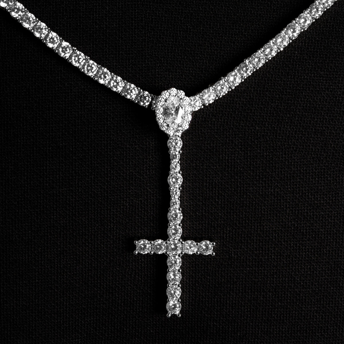 Halo Cross w/Tennis Chain