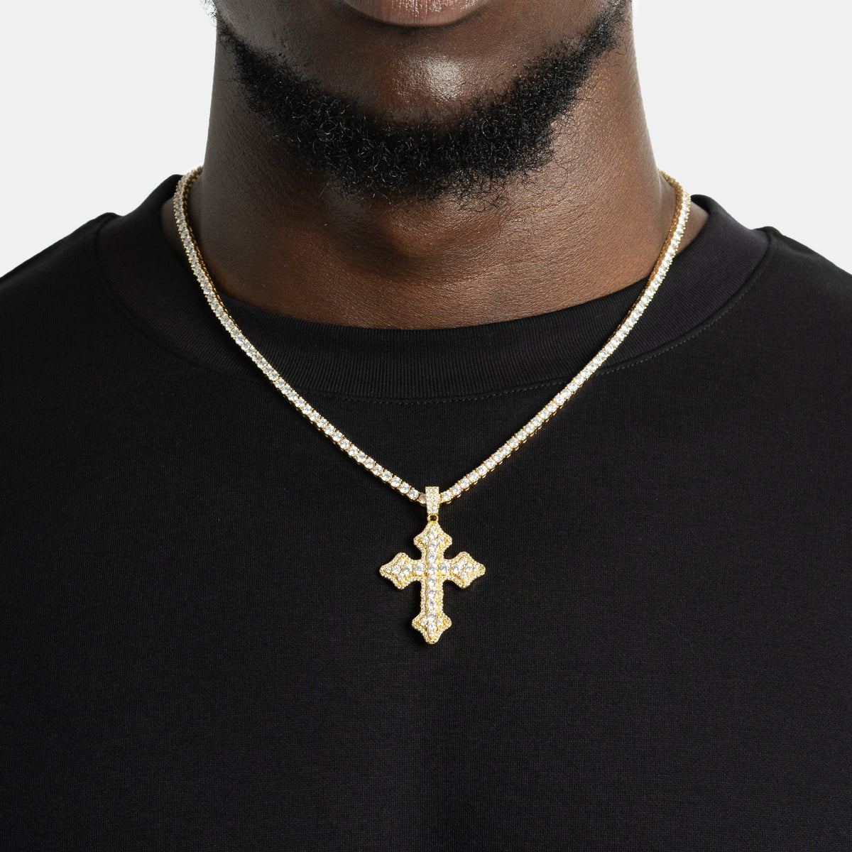 Clustered Cross Pendant 18k Gold S925 Moissanite