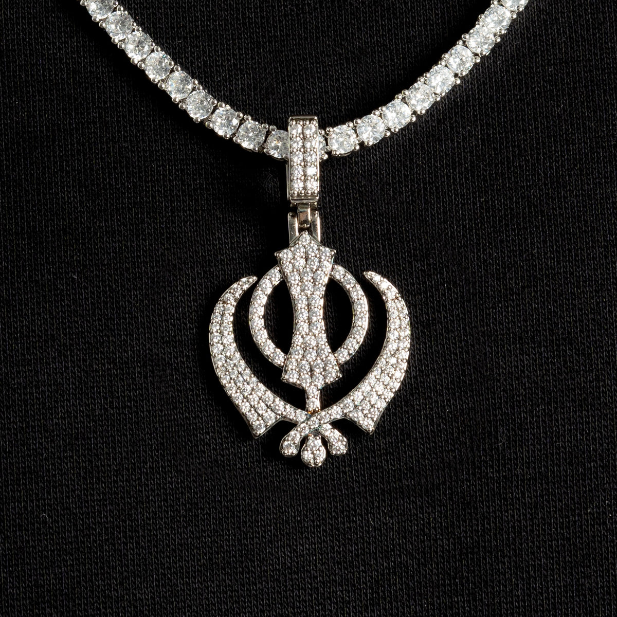 Khanda Pendant White Gold