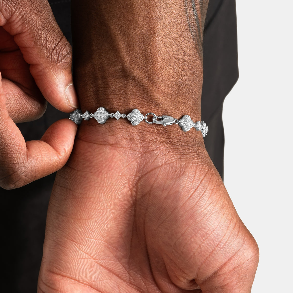 Glacier Clover Bracelet