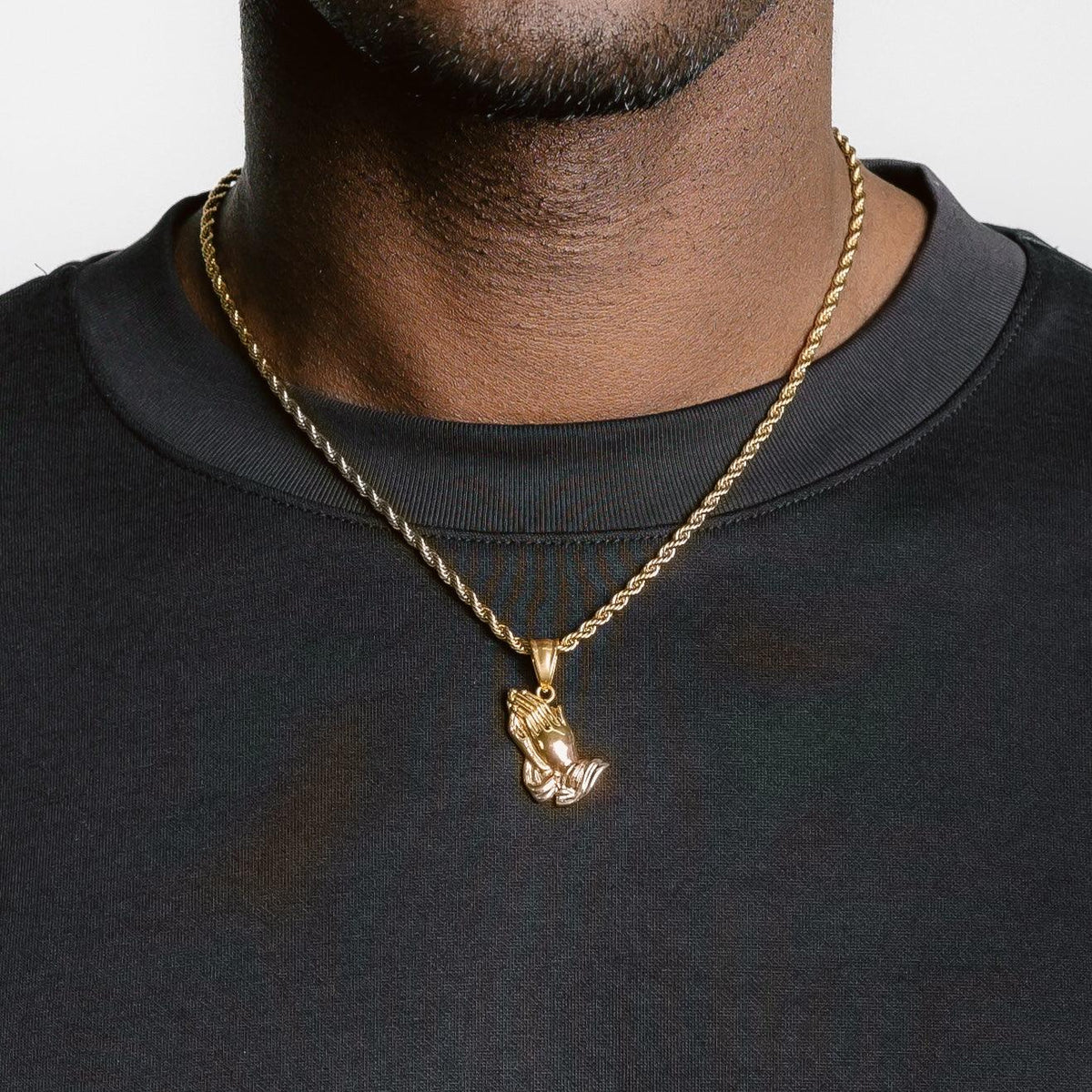 Praying Hand Pendant 18k Gold