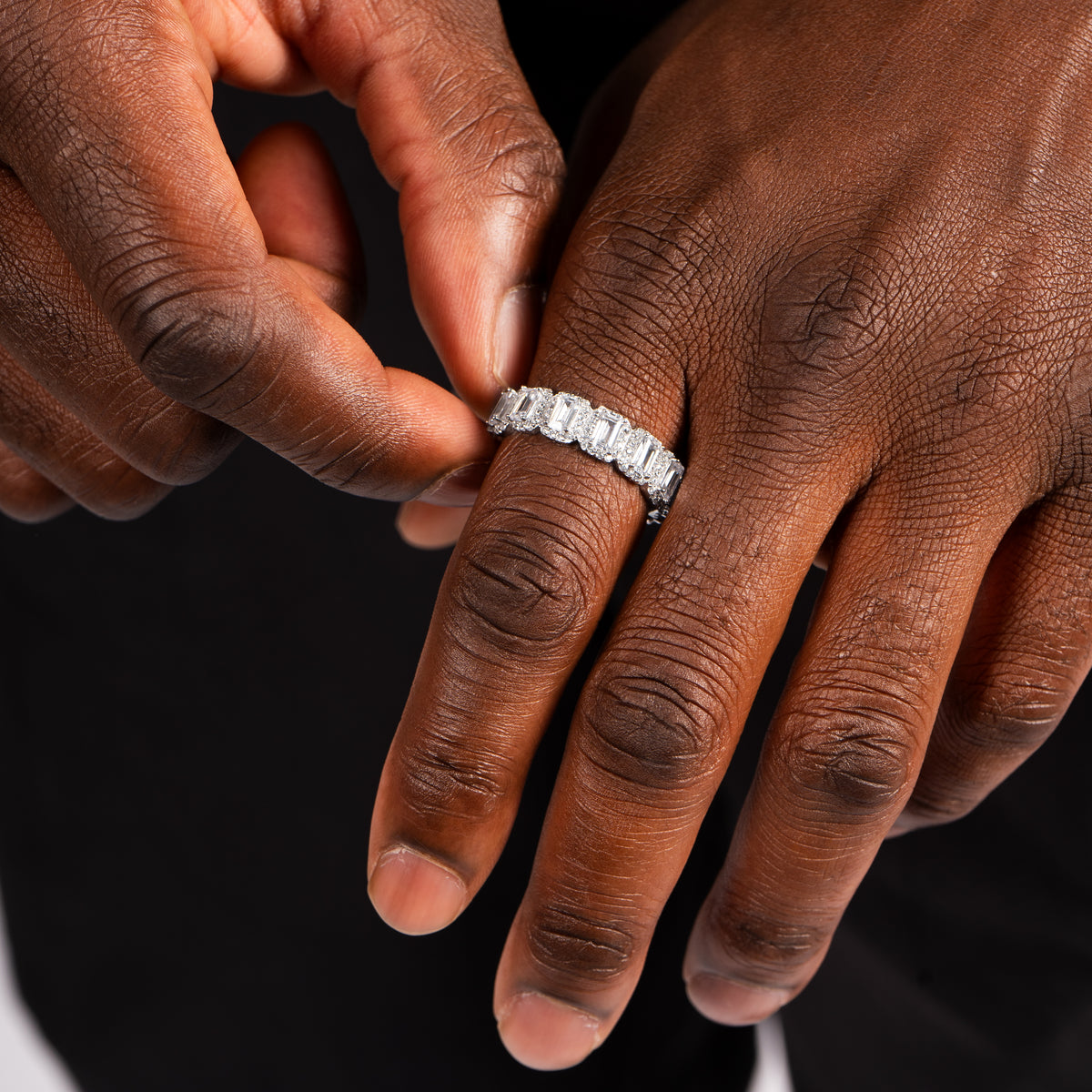 Emerald Band Ring White Gold