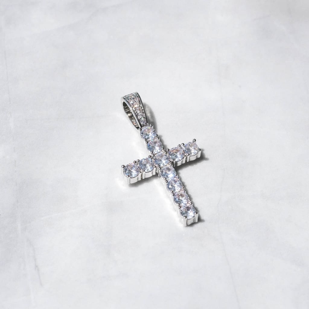 Diamond Cross Pendant White Gold - 6IX ICE