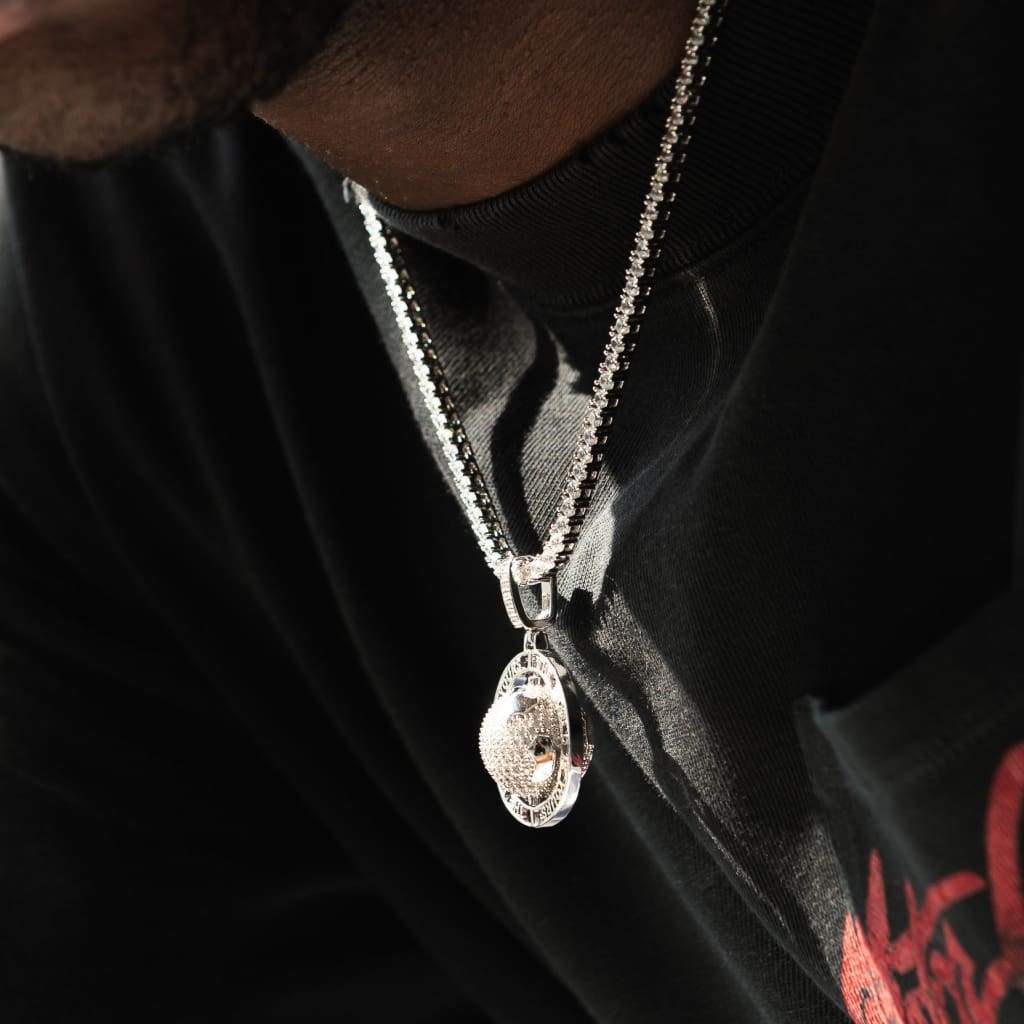 World Is Yours Pendant White Gold - 6IX ICE