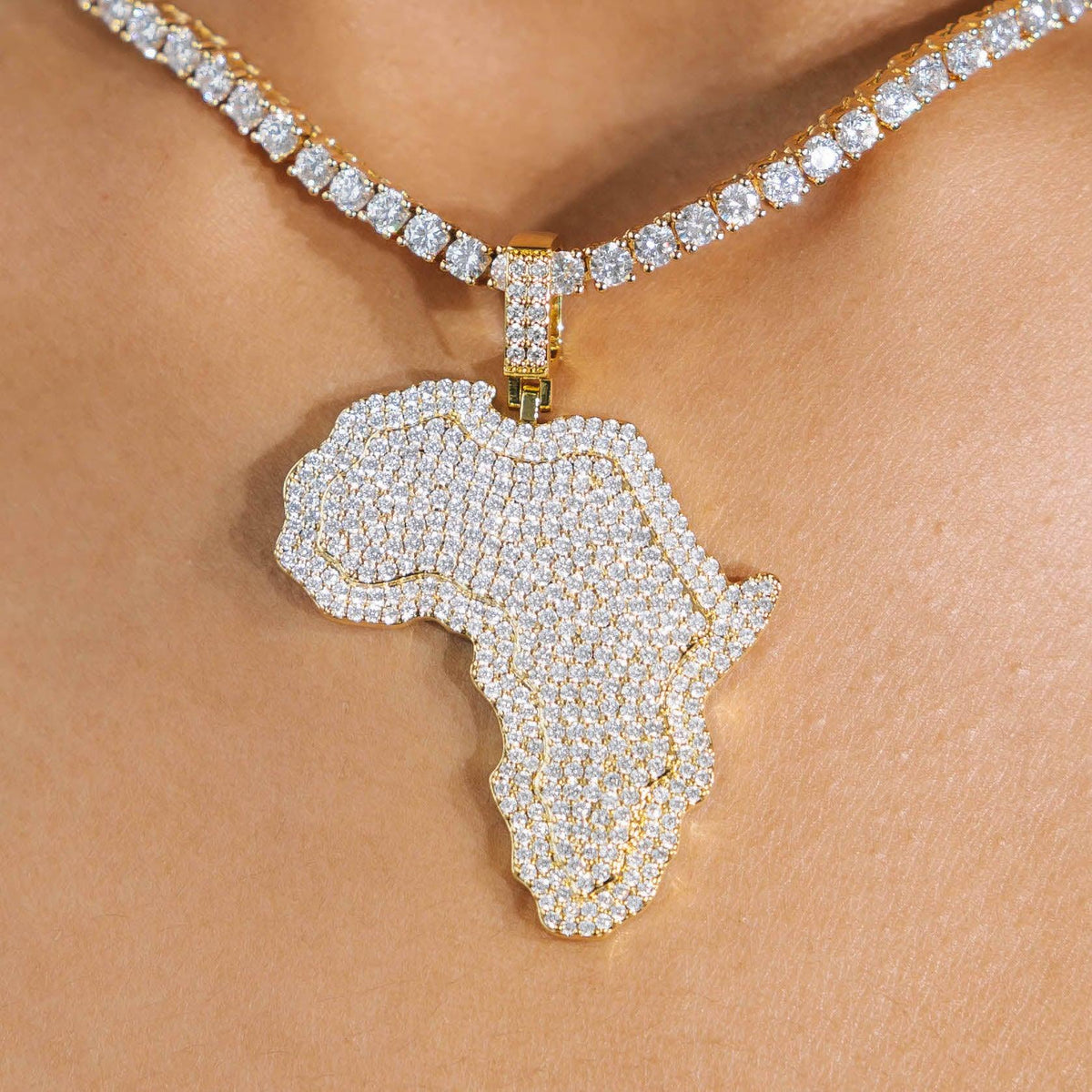 Africa Pendant Gold