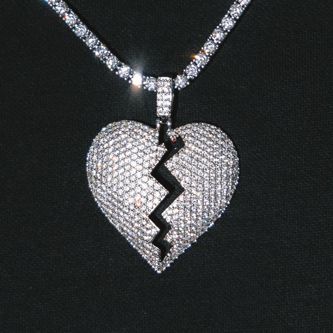Custom Broken Heart Name Necklace - Gold Presidents