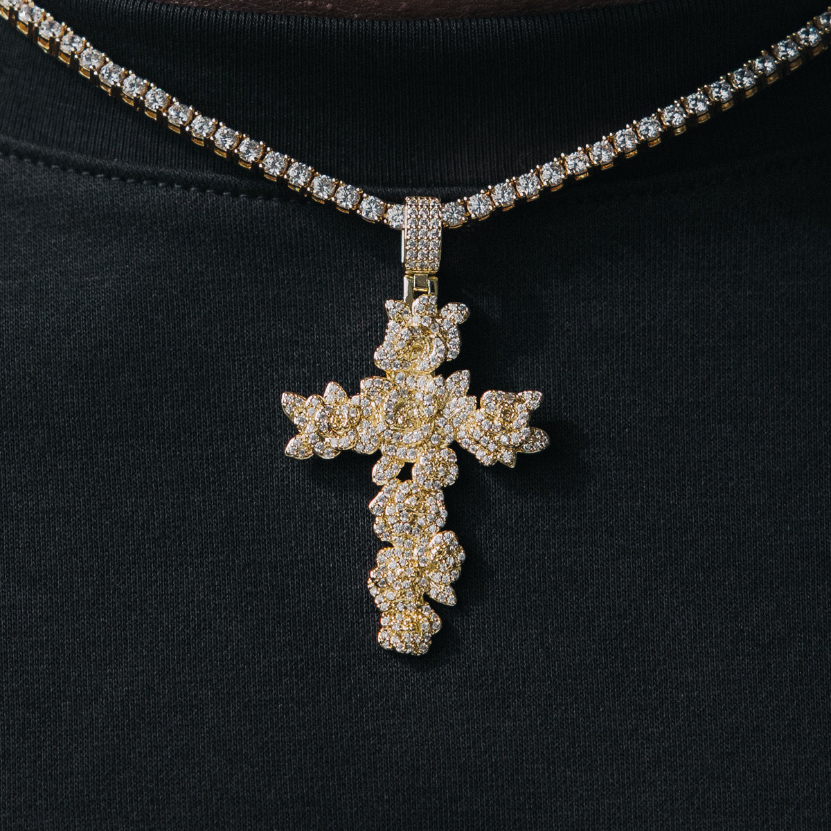 Diamond Rose Cross Pendant 18k Gold